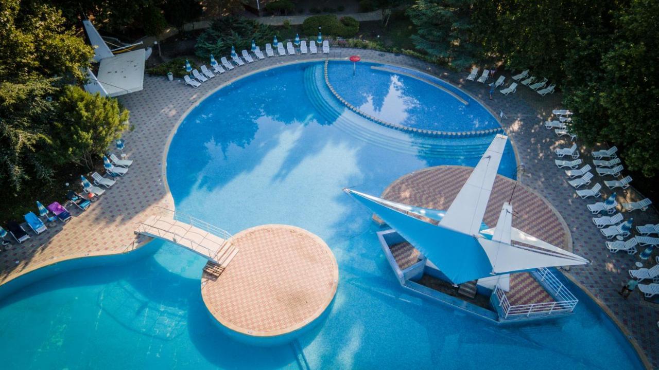 Hotel Ralitsa Aquaclub Albena Bagian luar foto